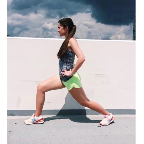 Lululemon Speed Short Clear Mint Size 8 - Picture 13 of 13